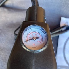 空気入れ　タイヤ　自動車　エアー　コンプレッサー　車　シガーソケット　の画像