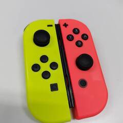 Nintendo Switch Joy-Con/ネオンイエローレッド/コントローラーの画像