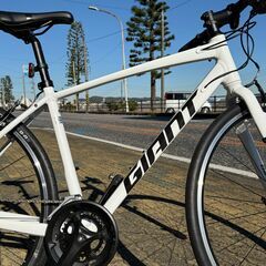 ★美品です★GIANT（ジャイアント）ESCAPE RX クロスバイクの画像