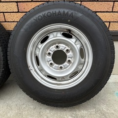 スタッドレスタイヤ195/80R15 2021年4本セットの画像