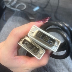 パソコン モニターコードの画像