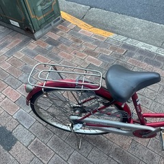 大人用自転車　26インチ、3段ギア、鍵付き、ライト付き、赤　、ママチャリの画像