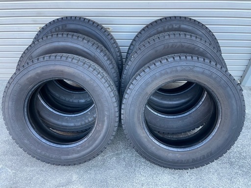 6本LTスタッドレスタイヤ215/70r17.5