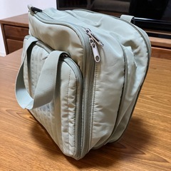 ワークマン　高撥水マザーズ圧縮ショルダーバッグ　カーキの画像