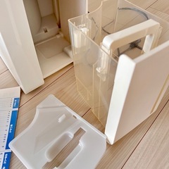 SHARP 衣類乾燥　除湿機　CV-H18の画像