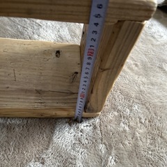 足場板で作ったディスプレイ台の画像