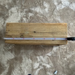 足場板で作ったディスプレイ台の画像