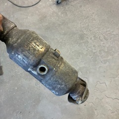 JF1？　NBOX 　触媒　の画像