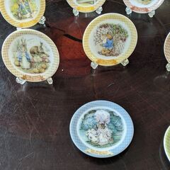 ピーターラビット 12ヶ月絵皿の画像