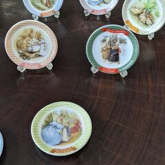 ピーターラビット 12ヶ月絵皿の画像