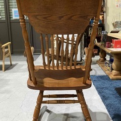 I4★ロッキングチェア★W54cm 木製 ウィンザー 彫刻デザイン リビング 書斎 リラックス アンティーク調 の画像