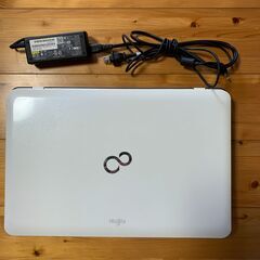 富士通 Win10　SSD256GB Office2021 ※発送可能の画像