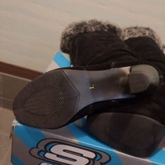 ファー付きブーツの画像