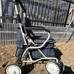 7(日)引取り割引あり‼️シルバーカー 中古 の画像