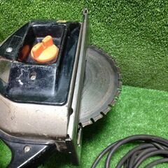 新ダイワ B18N 防じんカッター コード式 ※スライドカバーが動きません/コード被覆破れあり【市川行徳店】【店頭取引限定】【中古】管理番号：ITLTB0RI7UCYの画像