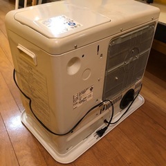 石油ファンヒーターの画像
