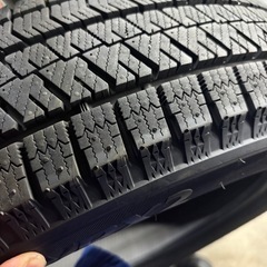 17インチ　スタッドレスタイヤの画像