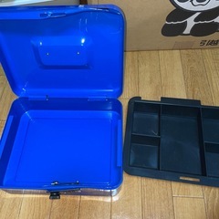 金庫　貯金箱の画像