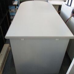 大阪市浪速区引き取りのみ(平日限定)　打合せ用テーブルの画像