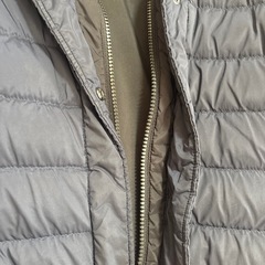 ユニクロ　セオリーコラボダウンの画像