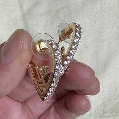 希商品　VUITTON ピアスの画像