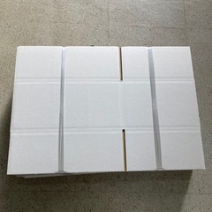 ダンボール80サイズ白の画像
