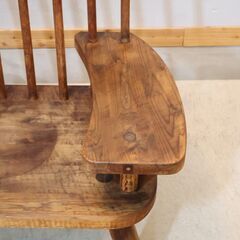 家具制作家の矢澤金太郎作、ゆったりチェアー/左肘です。日本伝統の木工技術『指物技法』をベースにした、素朴ながらも味わい深いデザインのアームチェア。リビングでのくつろぎのひと時を楽むのにピッタリです♪の画像