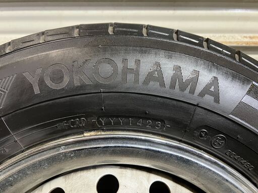 売り切り　サマータイヤセット　165　80　R13　94/93NLT  ヨコハマ　ブルーアースバン　2023年製造　7部山　ホイール付き