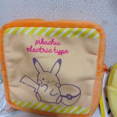 ポケモン　肩掛けがま口ポーチ＆ポーチ2個＆ミニポーチの画像
