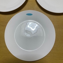 白い磁器の画像