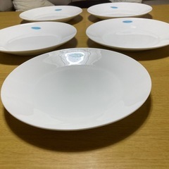 白い磁器の画像