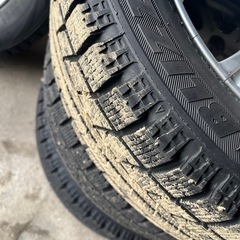 ブリザック スタッドレスタイヤ 4本の画像