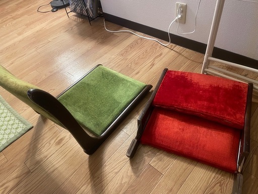 昭和レトロ座椅子2セット (あゆ) 美濃の椅子《座椅子》の中古あげます