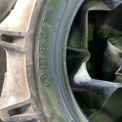 トラクターの中古タイヤの画像