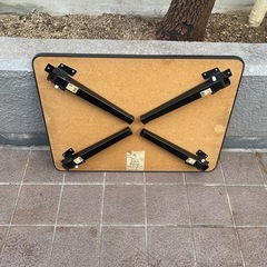 トーマス テーブルの画像