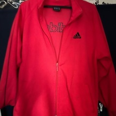 シャツとパーカーの画像