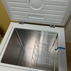 YAMAZEN 電気冷凍庫　YF-C70(W) の画像