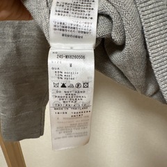 グレーのCallaway製Mサイズクルーネックセーターの画像