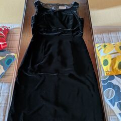 ☆黒ベルベットワンピース晴れの日用、箱入り差し上げますの画像