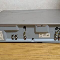 JVCケンウッド ビクター BS内蔵 S-VHSビデオ HR-V700の画像