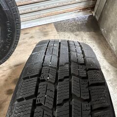 売り切り　グッドイヤー　スタッドレス　155　80　R13　冬タイヤ　2024年製造　8部山　ホイール付き　4穴の画像