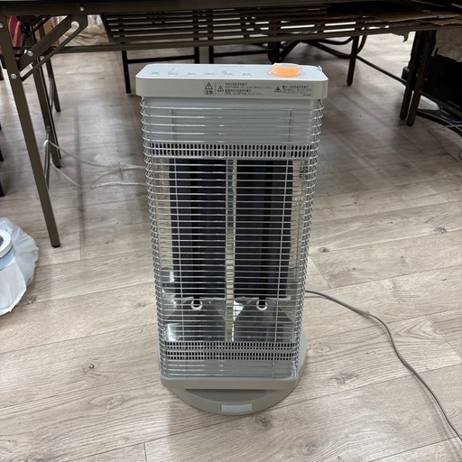 ダイキン 遠赤外線ヒーター 2018年製 (リサイクル倉庫) 宮崎空港の季節