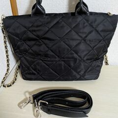 CHANELノベルティチェーントートバッグの画像