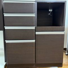 【お渡し先決定済】食器棚の画像