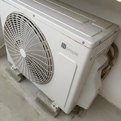 ニトリ エアコンNTR-22C-W の画像