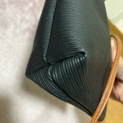 フェラガモ　ショルダーバッグの画像