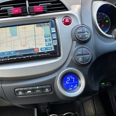 ホンダ　フィットハイブリッド　10th anniversary の画像