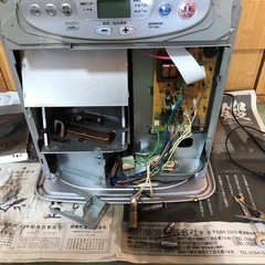 石油ファンヒーター(66) ダイニチ 9Lタンク FW-32L 2006年  Very Goodの画像