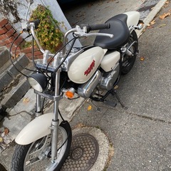 マグナ 50   フィフティ　人気の白　乗って帰れますの画像