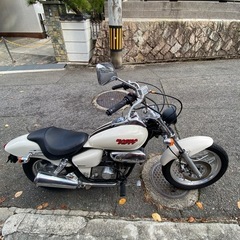 マグナ 50   フィフティ　人気の白　乗って帰れますの画像